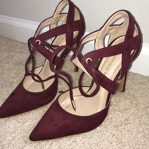 Akira Heels